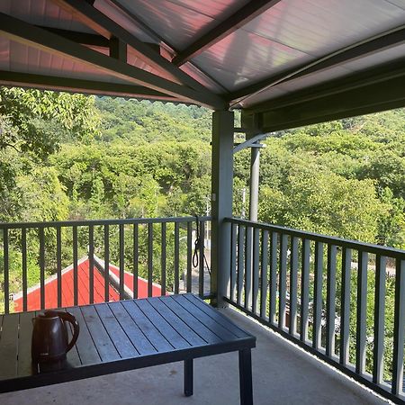 הואירו Beijing Mutianyu Great Wall Wangshanyuan Homestay מראה חיצוני תמונה