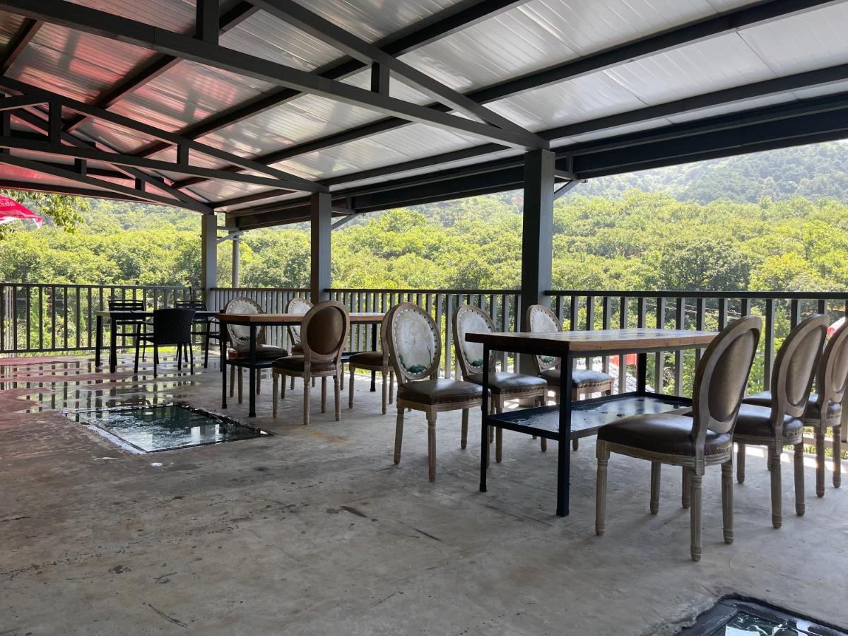 הואירו Beijing Mutianyu Great Wall Wangshanyuan Homestay מראה חיצוני תמונה